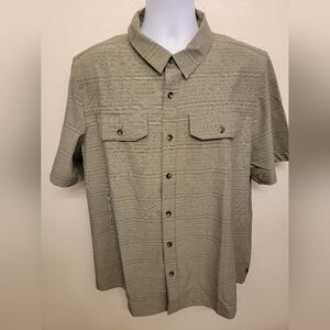 NWT Gerry Men's Short Sleeve Button Down Shirt